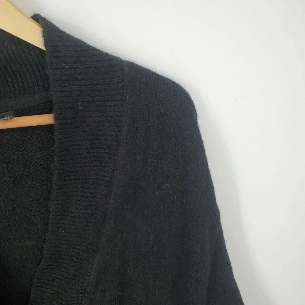 RDI‎ Nordstrom V-Neck Black Long Sleeve Sweater Size XS NWOT